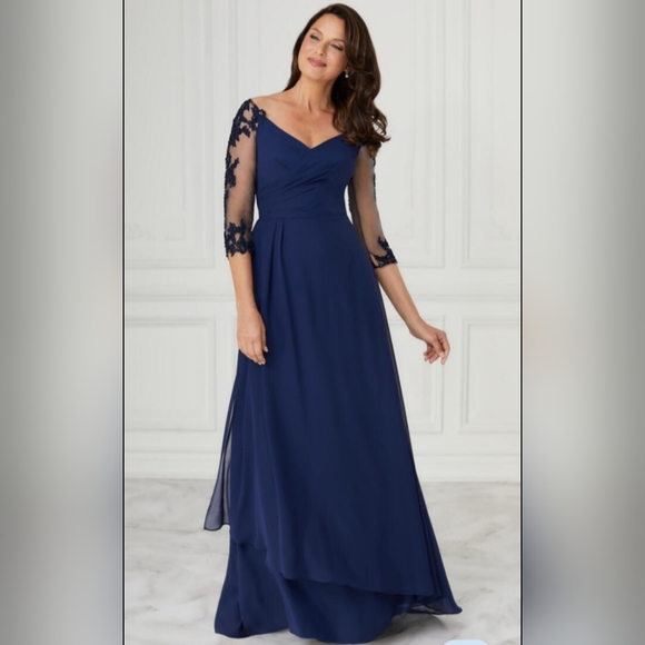 Christina Wu Dresses & Skirts - Christina Wu Navy Long Sleeve Gown